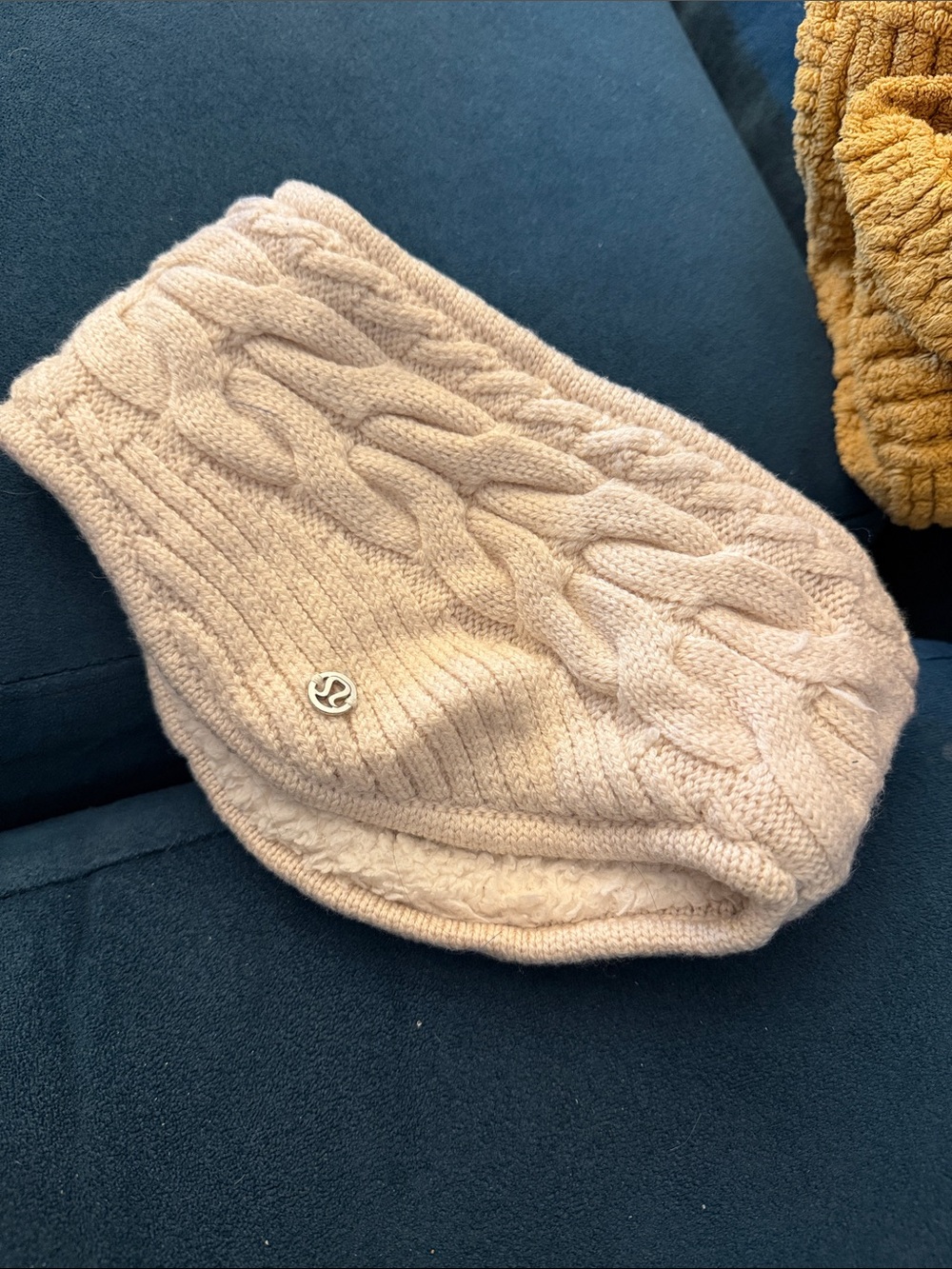 Lululemon Cable Knit Headband in Ivory